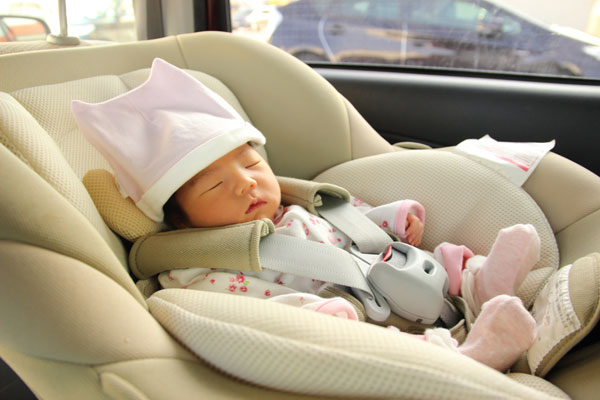 子どもの安全を最優先：年齢別チャイルドシートのタイプと特徴について