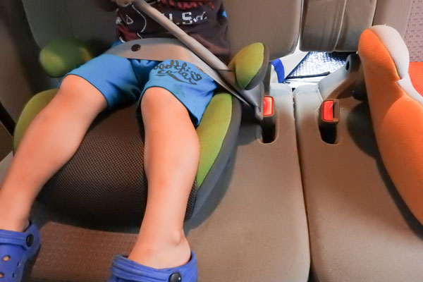 チャイルドシートの必要性とおすすめ商品：子どもの安全な車の旅