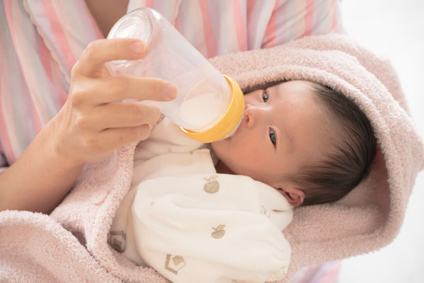 ミルク育児は赤ちゃんの成長に影響するの？